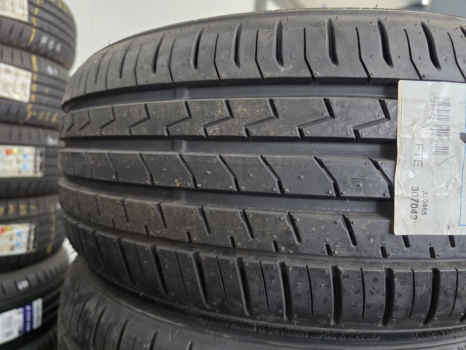 Гуми Летни 205/45R17