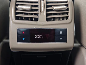 Mercedes-Benz E 350 AMG/4MATIC/DISTR/ПОДГРЕВ/ОБДУХ/МАСАЖИ/HARMAN/LIZIN, снимка 13