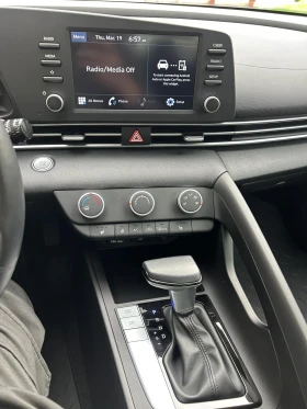 Hyundai Elantra 2.0, снимка 11