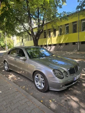 Mercedes-Benz E 320, снимка 3