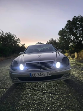 Mercedes-Benz E 320, снимка 11
