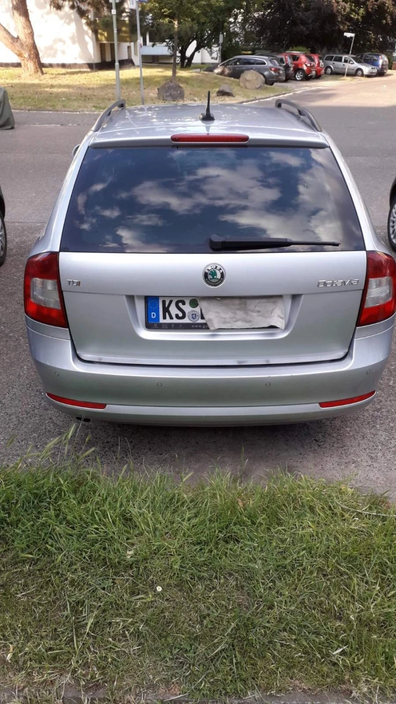 Skoda Octavia, снимка 2 - Автомобили и джипове - 47006770