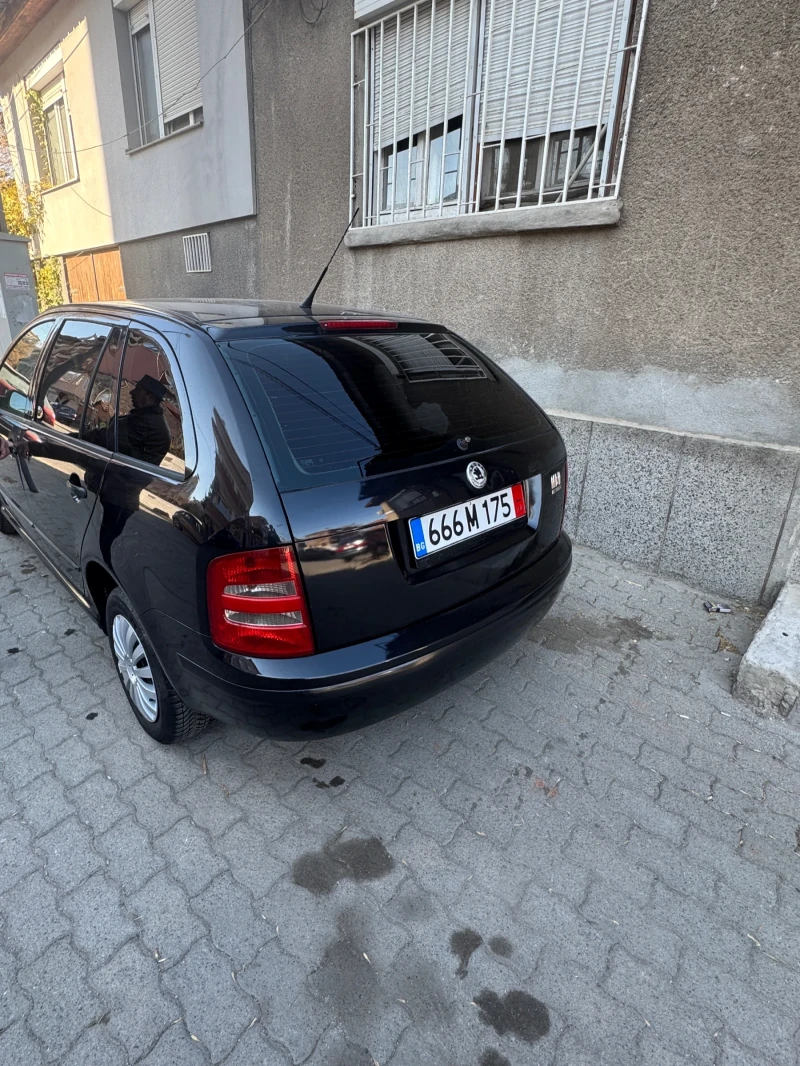 Skoda Fabia, снимка 2 - Автомобили и джипове - 47929821