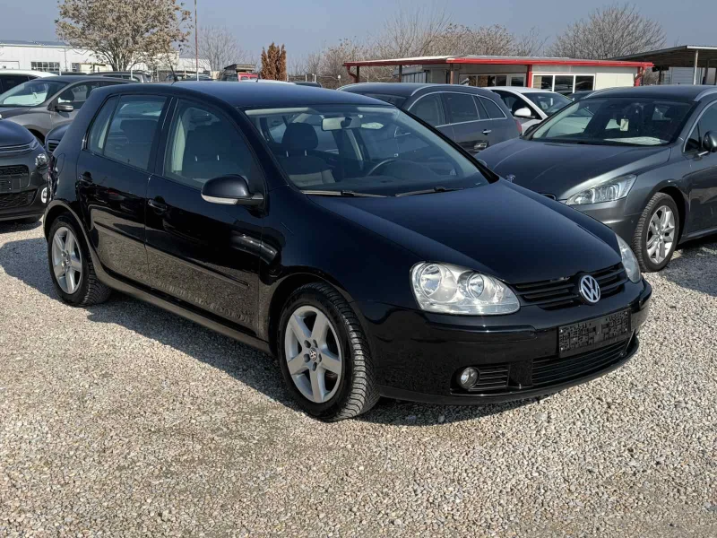 VW Golf 1.6FSI, снимка 3 - Автомобили и джипове - 49026678