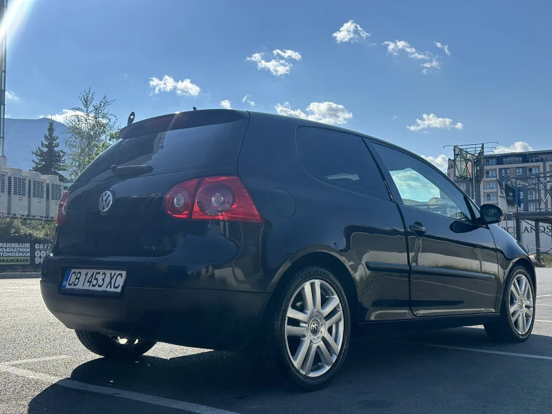 VW Golf 2.0 TDI, снимка 4 - Автомобили и джипове - 49134336