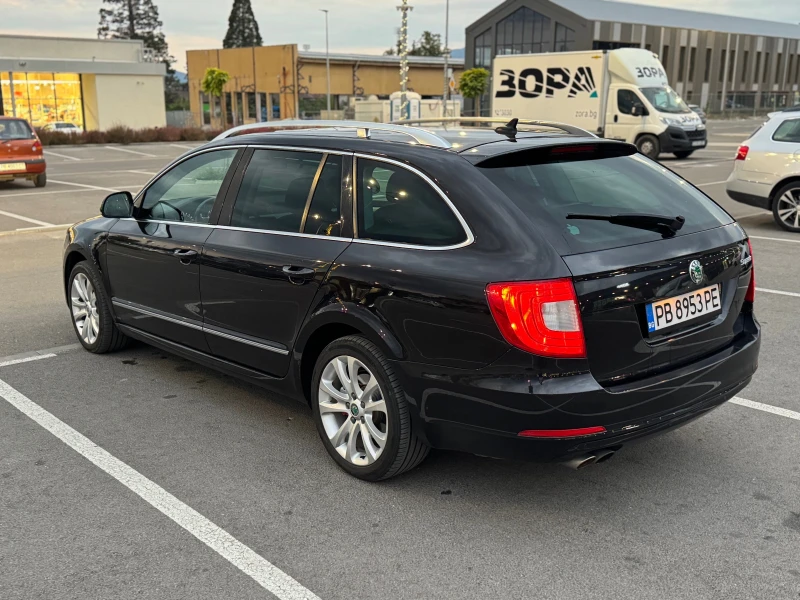 Skoda Superb 2.0 /4x4 Автомат/обдух, панорама, снимка 4 - Автомобили и джипове - 51711744