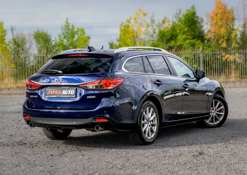 Mazda 6 2.2D МНОГО ДОБРО СЪСТОЯНИЕ!!!, снимка 4 - Автомобили и джипове - 51754471