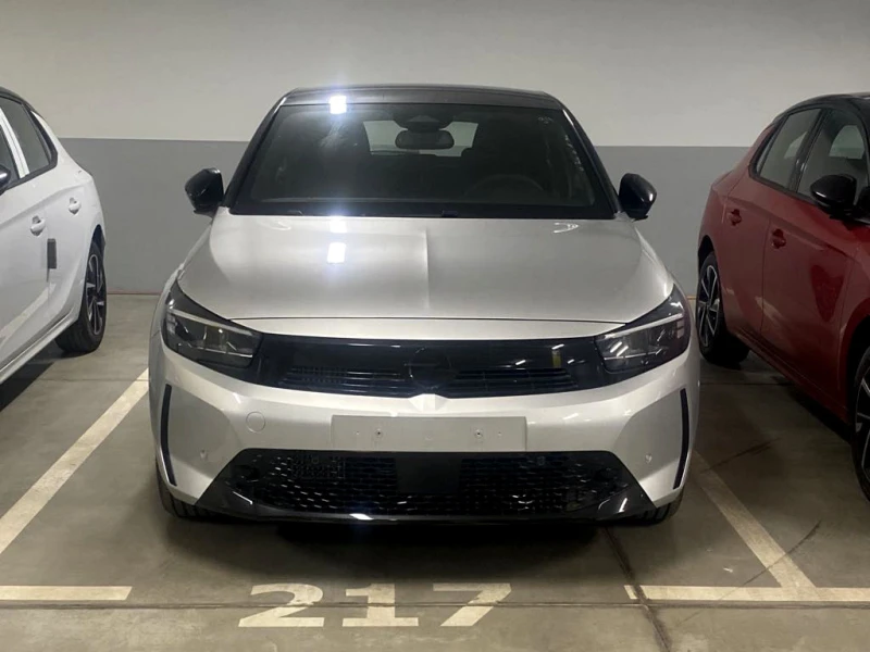 Opel Corsa GS най-високо оборудване, снимка 3 - Автомобили и джипове - 52251839