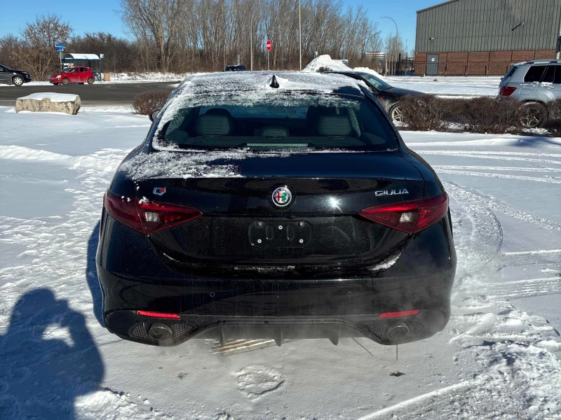 Alfa Romeo Giulia * * CARFAX * * АВТО КРЕДИТ * * , снимка 5 - Автомобили и джипове - 52698485