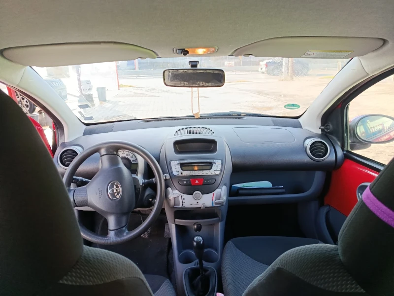 Toyota Aygo, снимка 6 - Автомобили и джипове - 52707497
