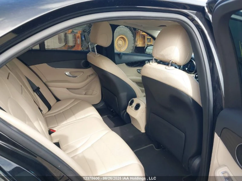Mercedes-Benz C 300 AMG* DIGITAL* 4MATIC, снимка 10 - Автомобили и джипове - 52752235