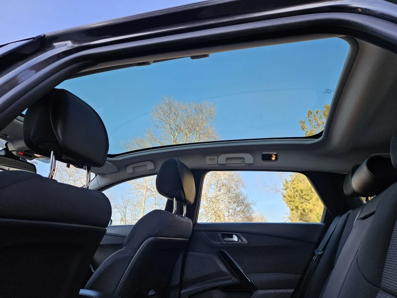 Peugeot 508 1.6 e-HDi (115кс) /AUTOMATIC/PANORAMA/NAVI/F1, снимка 15 - Автомобили и джипове - 53113813