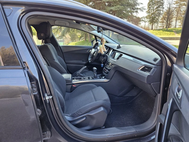 Peugeot 508 1.6 e-HDi (115кс) /AUTOMATIC/PANORAMA/NAVI/F1, снимка 12 - Автомобили и джипове - 53113813