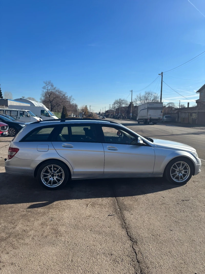 Mercedes-Benz C 220, снимка 4 - Автомобили и джипове - 53130555