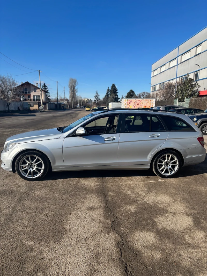 Mercedes-Benz C 220, снимка 8 - Автомобили и джипове - 53130555