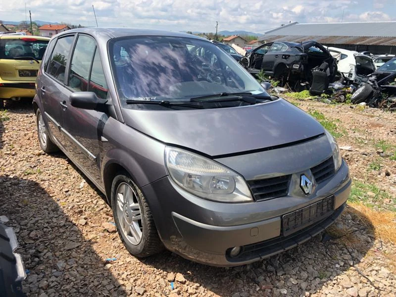 Renault Scenic 1.9DCI, снимка 2 - Автомобили и джипове - 28732186