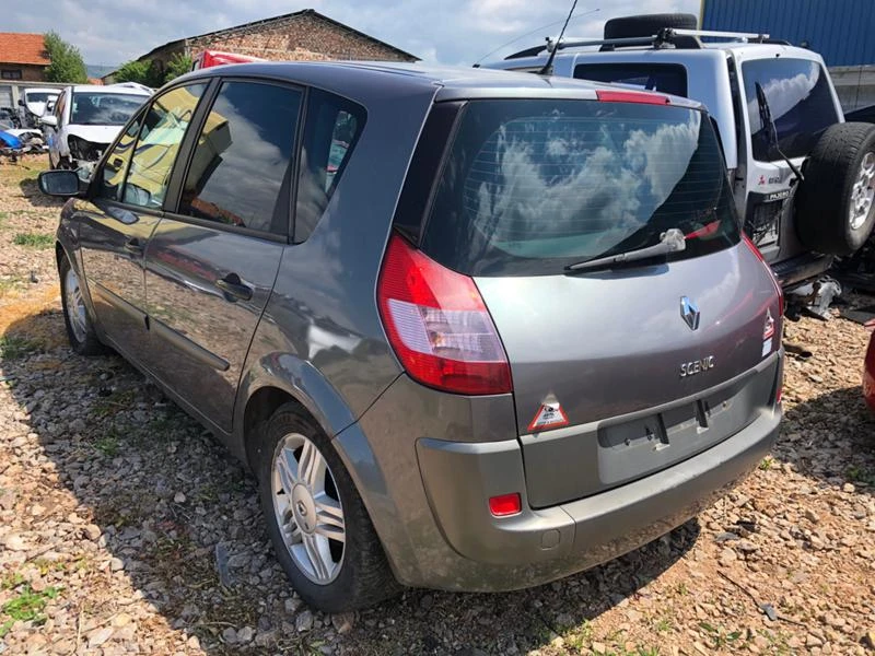 Renault Scenic 1.9DCI, снимка 4 - Автомобили и джипове - 28732186