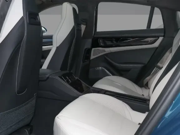 Porsche Panamera Turbo S E-Hybrid = SportDesign = Гаранция, снимка 15 - Автомобили и джипове - 54608739
