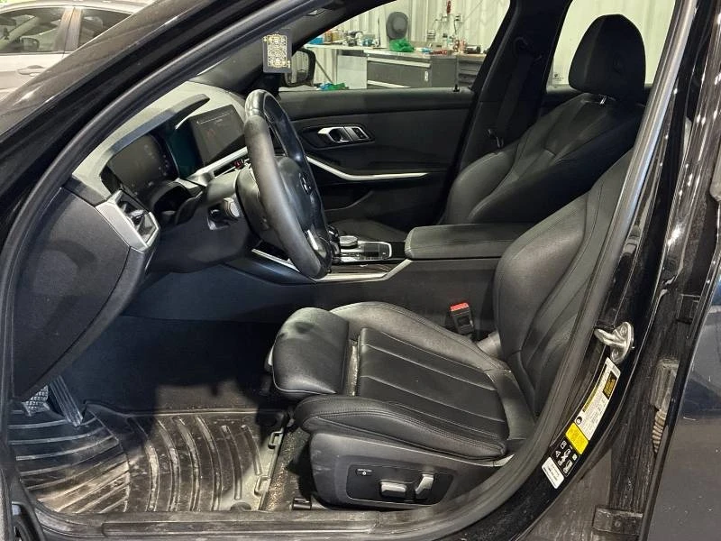 BMW 330 * xDrive * 2 КЛЮЧА * CARFAX * , снимка 7 - Автомобили и джипове - 56293959
