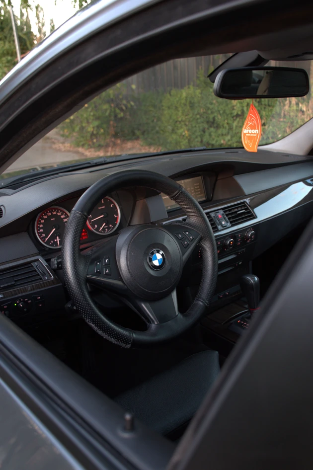 BMW 530, снимка 4 - Автомобили и джипове - 56660820