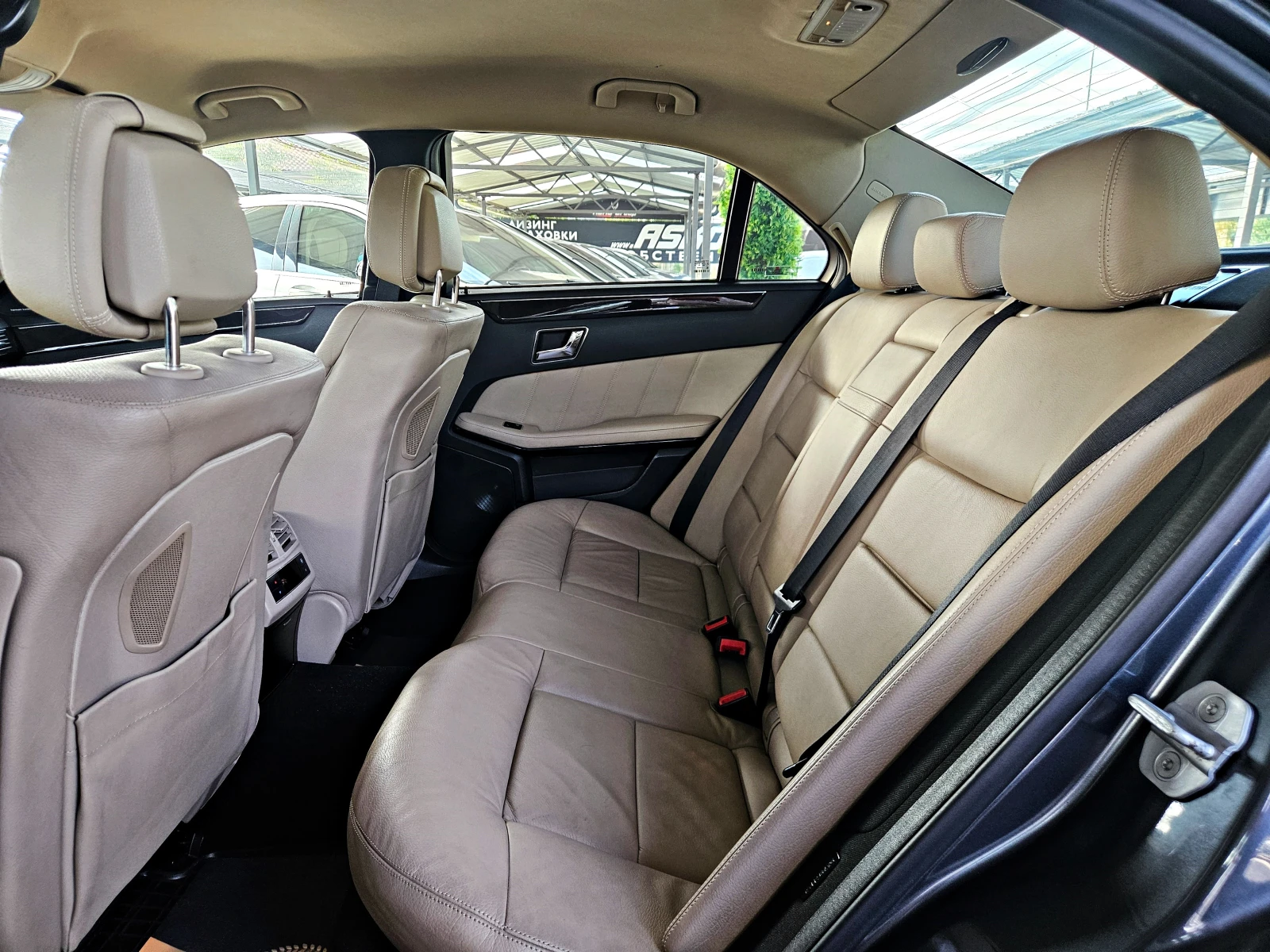 Mercedes-Benz E 350 AMG/4MATIC/DISTR/�������/�����/������/HARMAN/LIZIN | Mobile.bg � ����������� 16