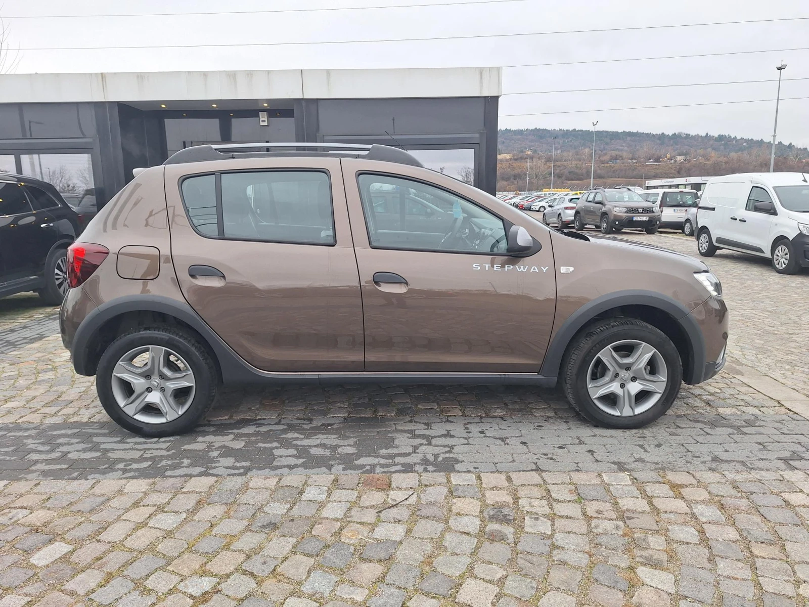 Dacia Sandero Stepway LPG - изображение 4