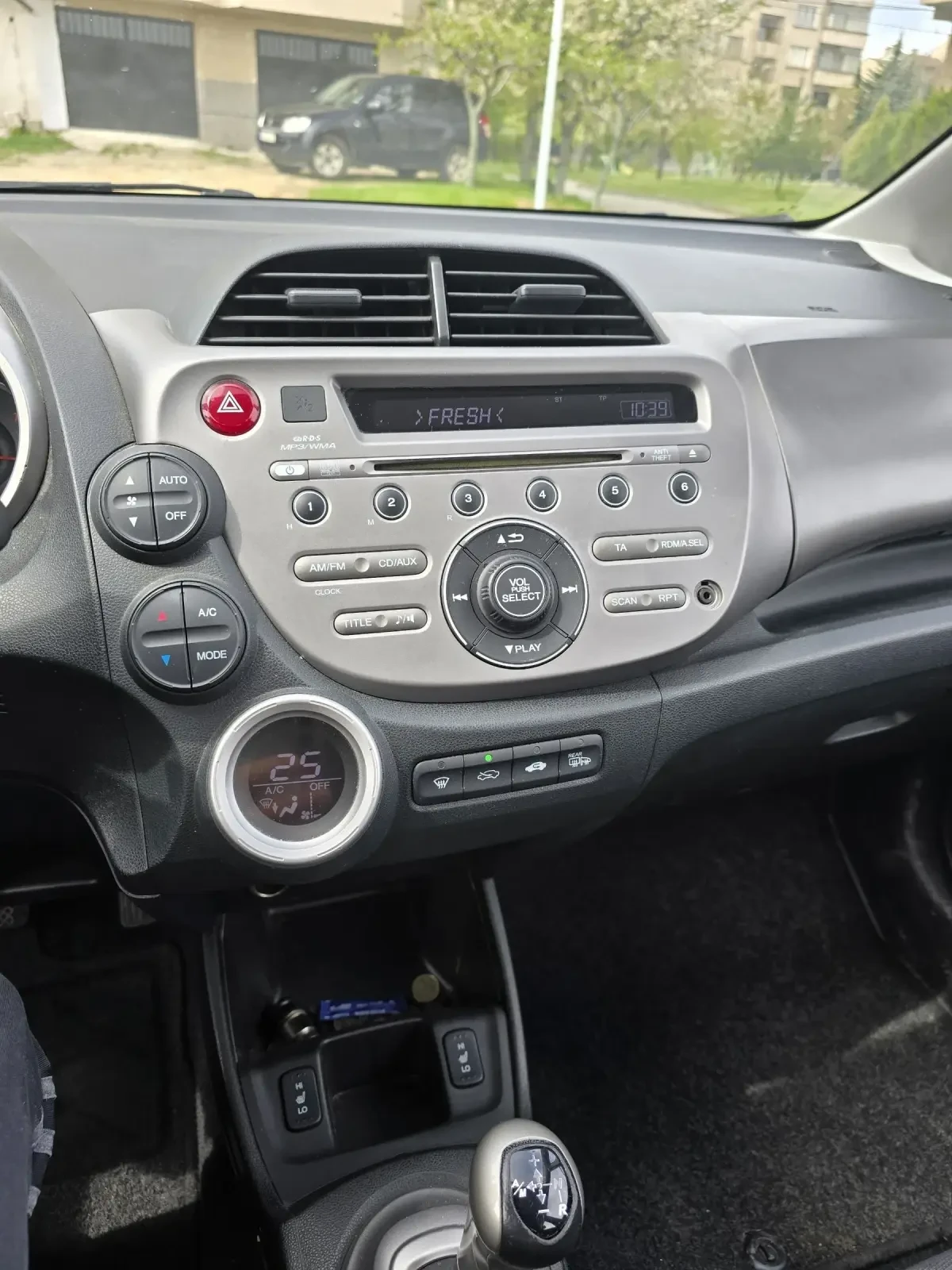 Honda Jazz  - изображение 10