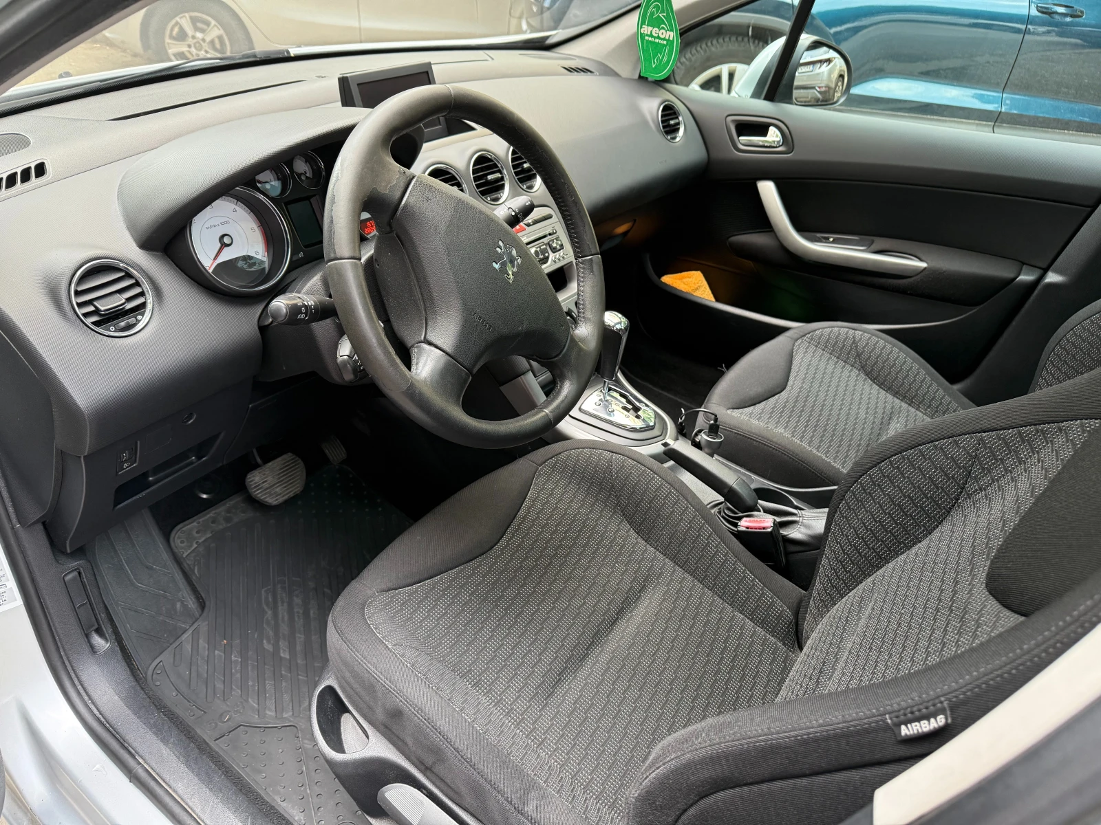 Peugeot 308  - изображение 9