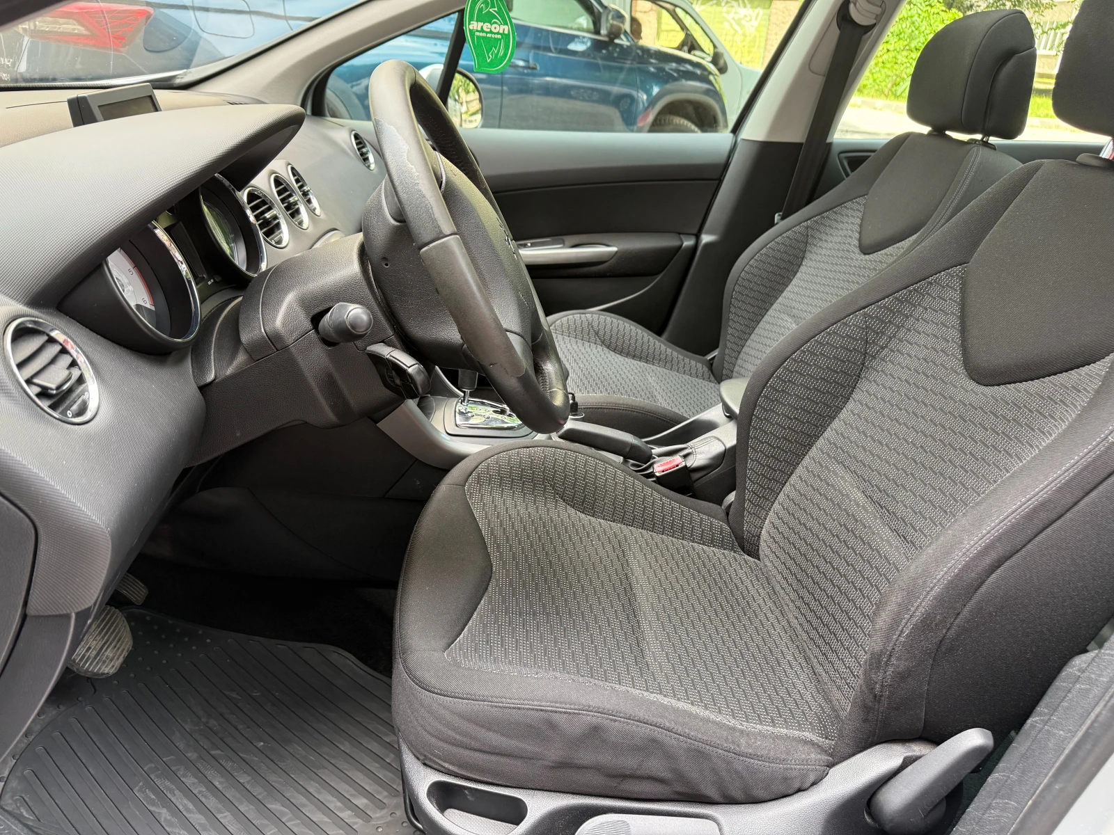 Peugeot 308  - изображение 10