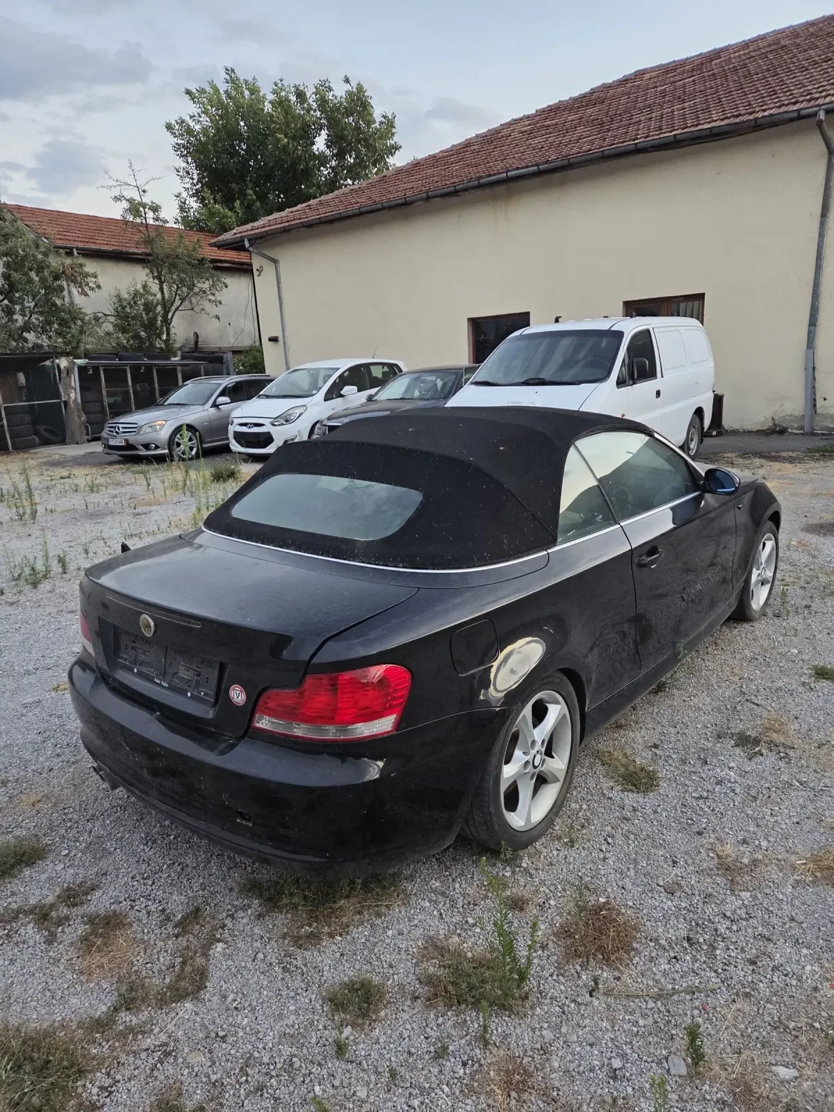 BMW 118 2000 - изображение 6