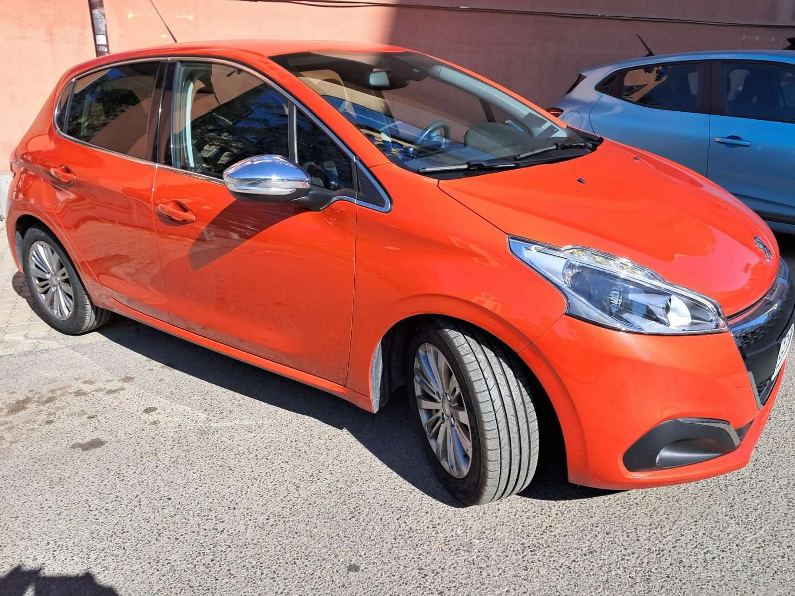 Peugeot 208  - изображение 2