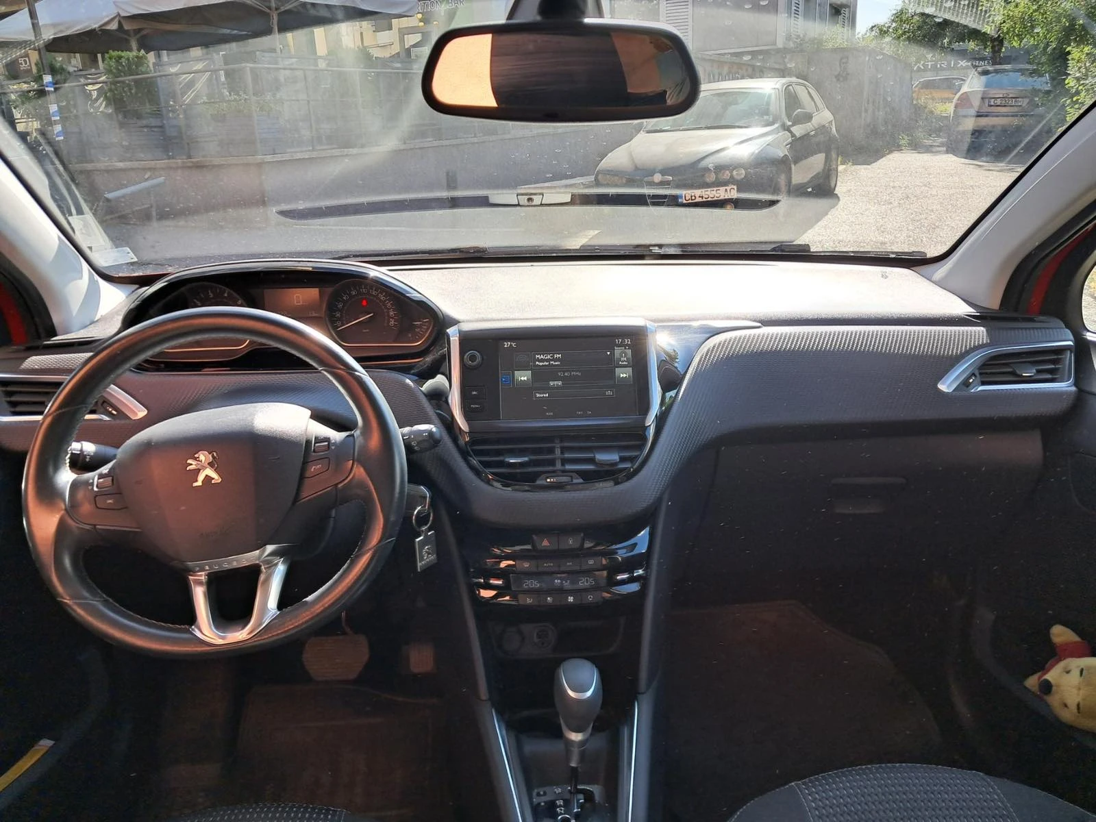 Peugeot 208  - изображение 5