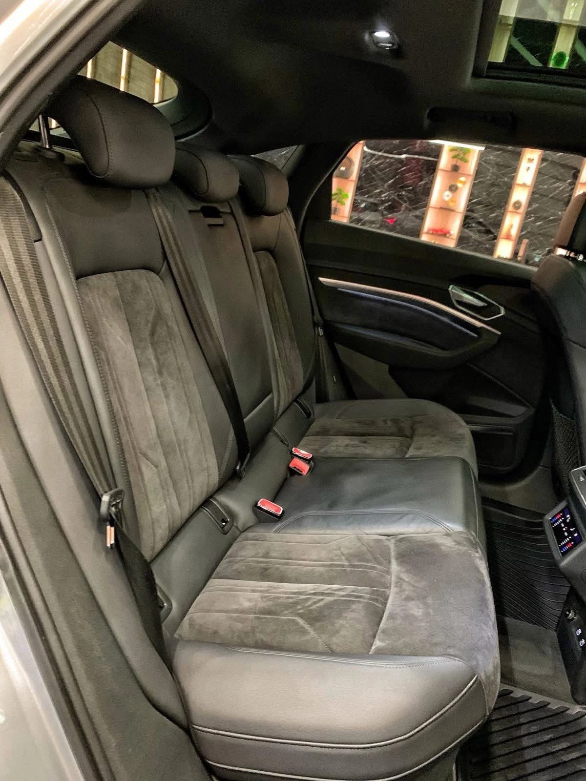 Audi E-Tron 55 QUATTRO | Mobile.bg   16