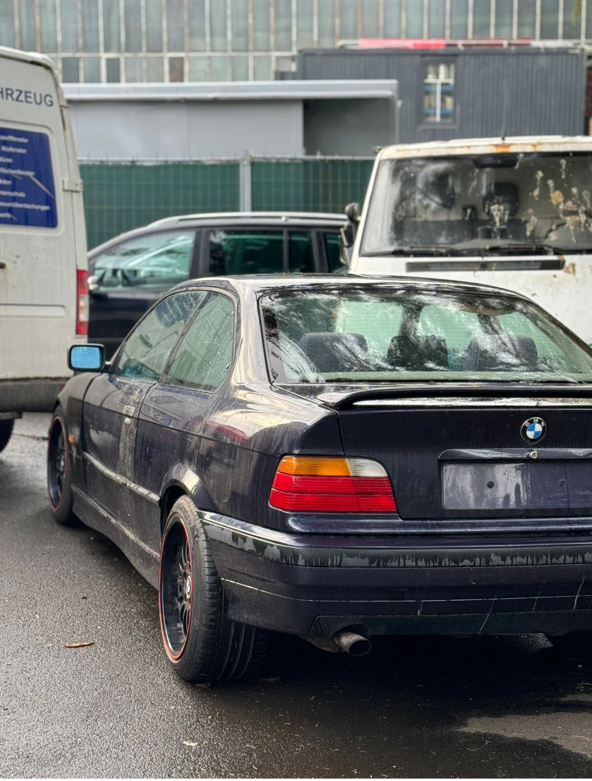 BMW 320  - изображение 4