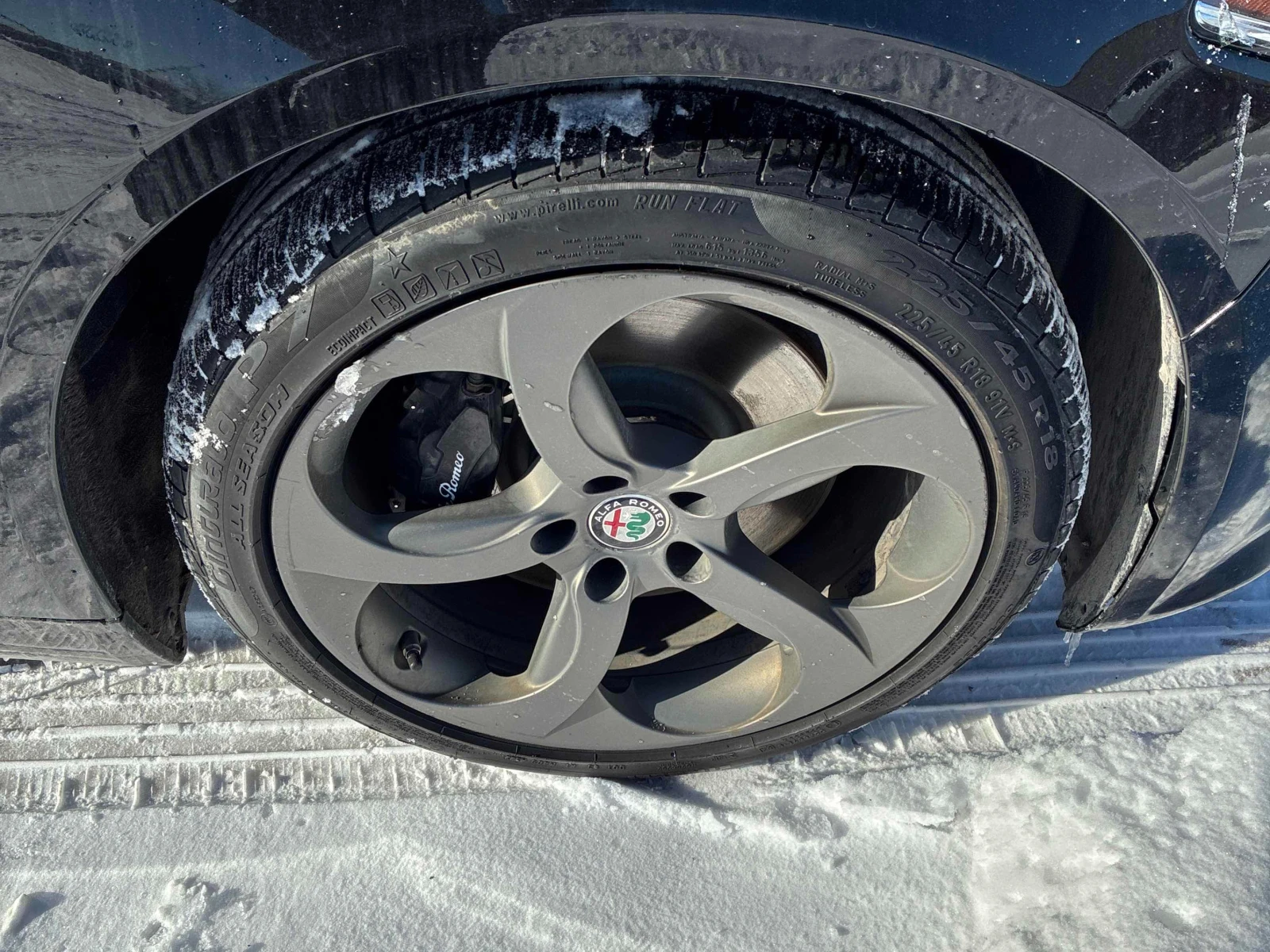 Alfa Romeo Giulia * * CARFAX * *   * *  | Mobile.bg   15