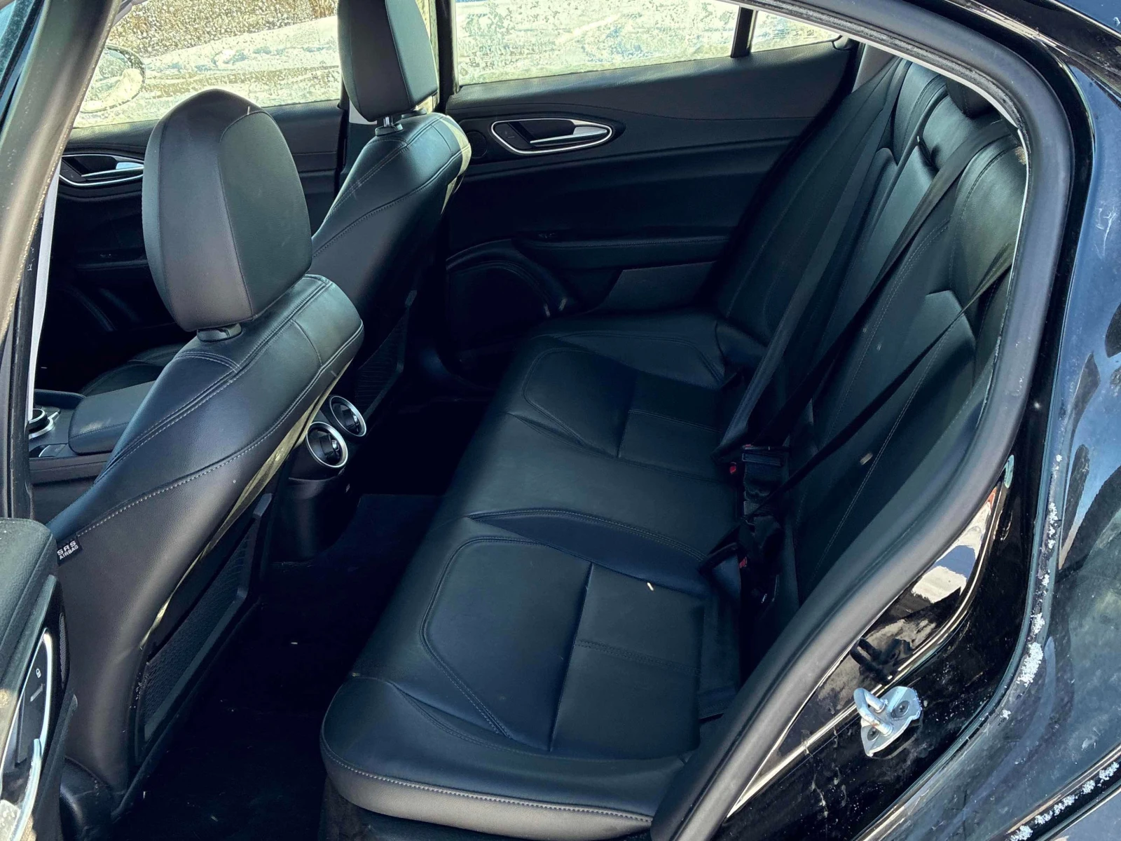 Alfa Romeo Giulia * * CARFAX * *   * *  | Mobile.bg   12