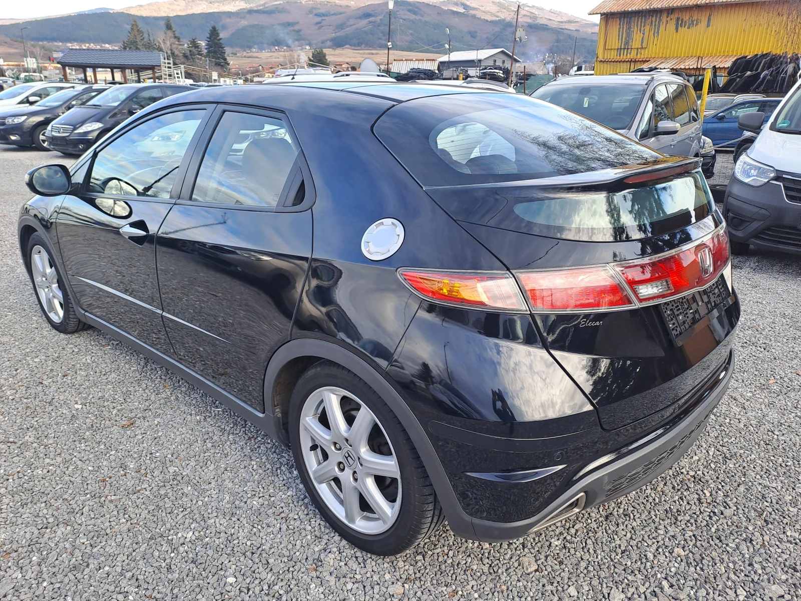 Honda Civic 2.2 i-cdti   - изображение 4