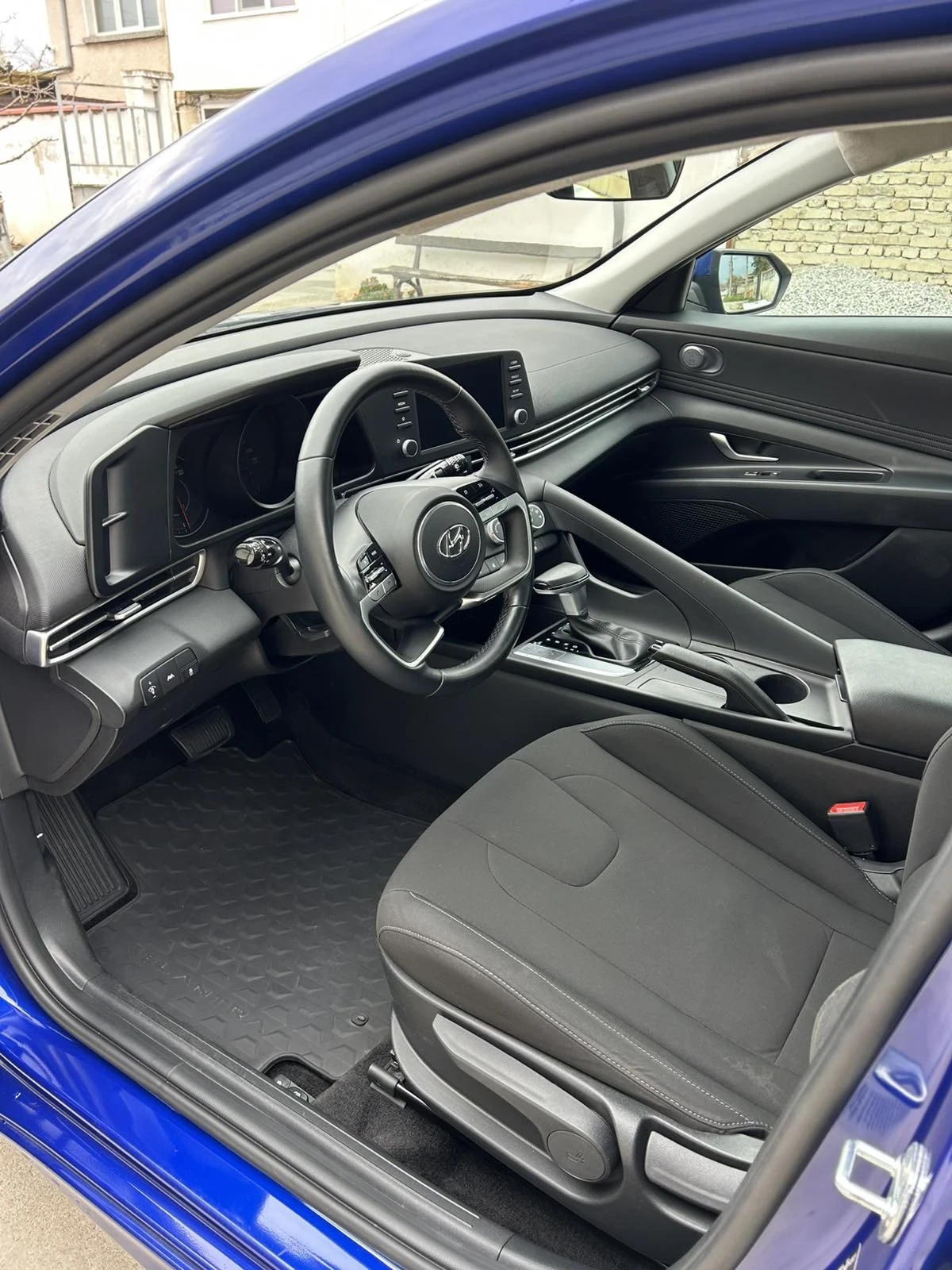 Hyundai Elantra 2.0, снимка 7 - Автомобили и джипове - 53904346