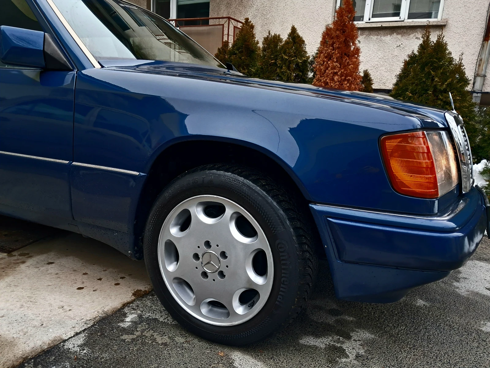 Mercedes-Benz 124 300D AUTOMATIC KLIMATIC NIVOMAT 100% обслужен ТОП, снимка 16 - Автомобили и джипове - 54144510