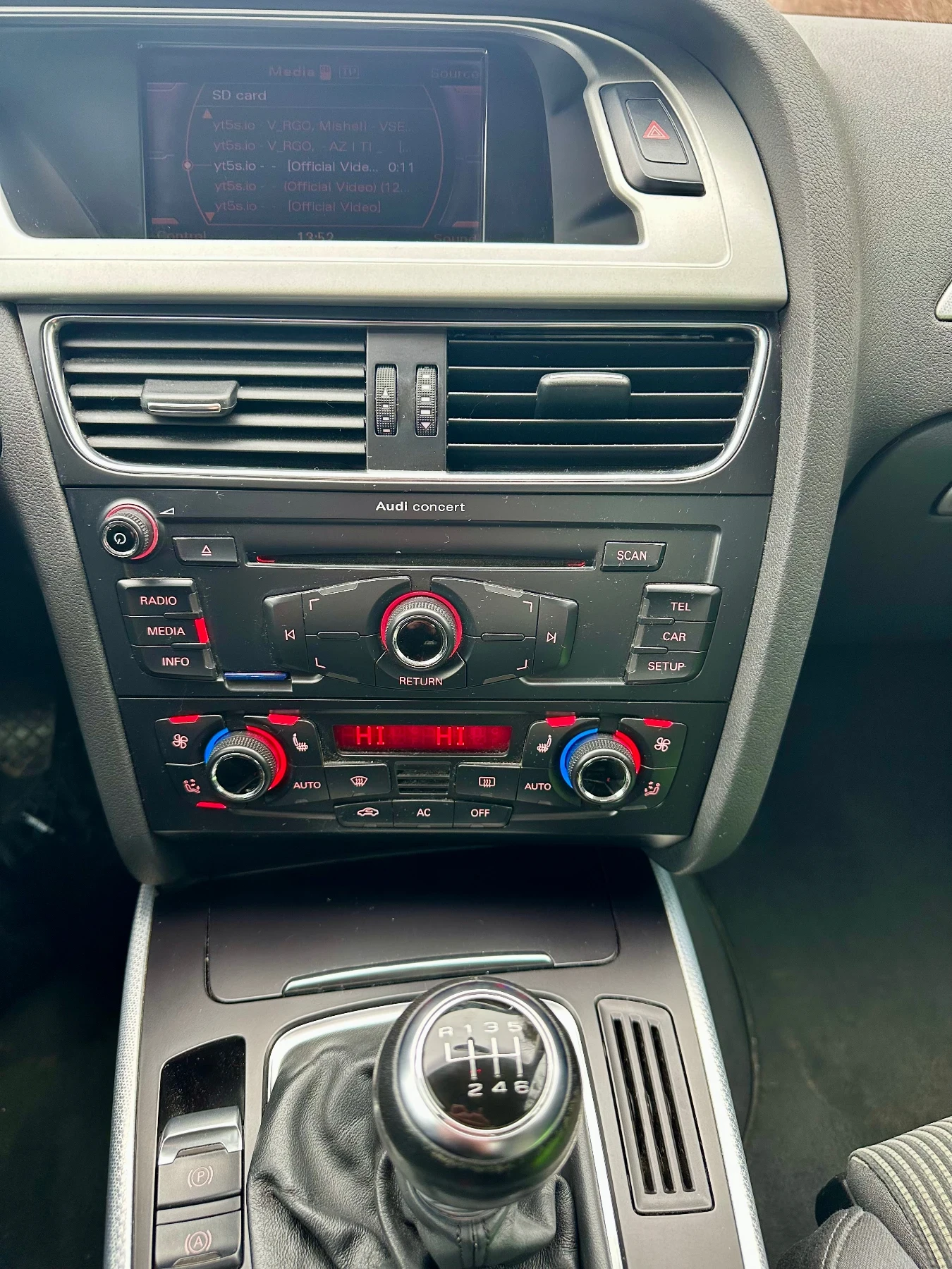 Audi A4 1.8T, снимка 13 - Автомобили и джипове - 54324979