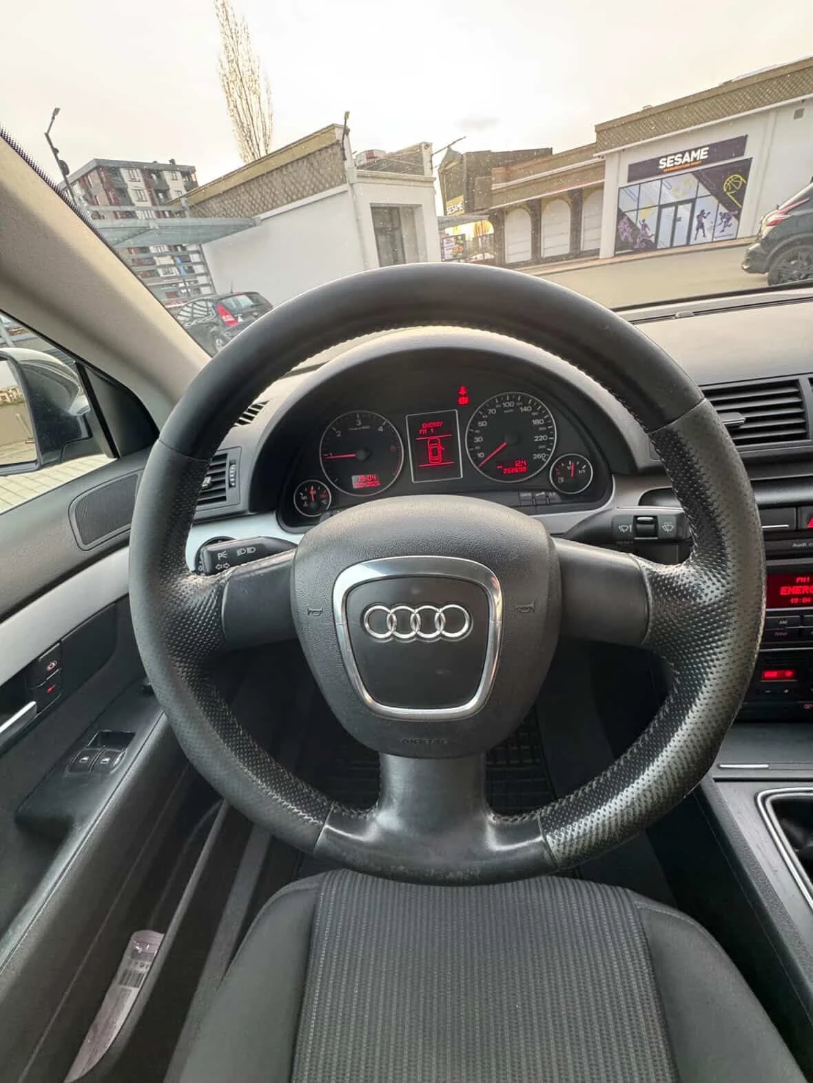 Audi A4, снимка 11 - Автомобили и джипове - 54715526