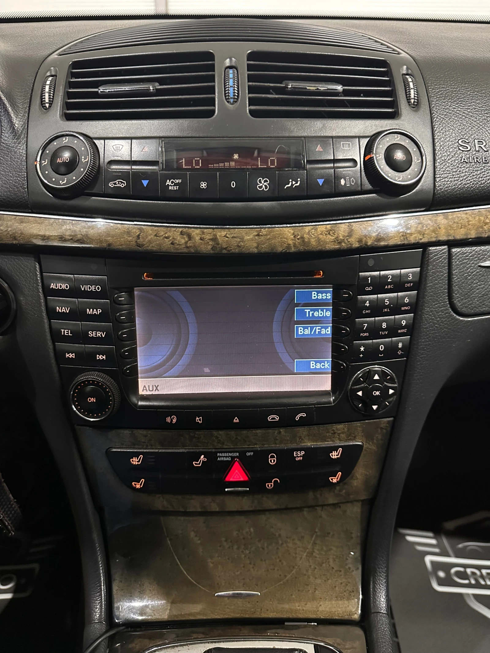 Mercedes-Benz E 270 AMG-pack, снимка 10 - Автомобили и джипове - 54766439