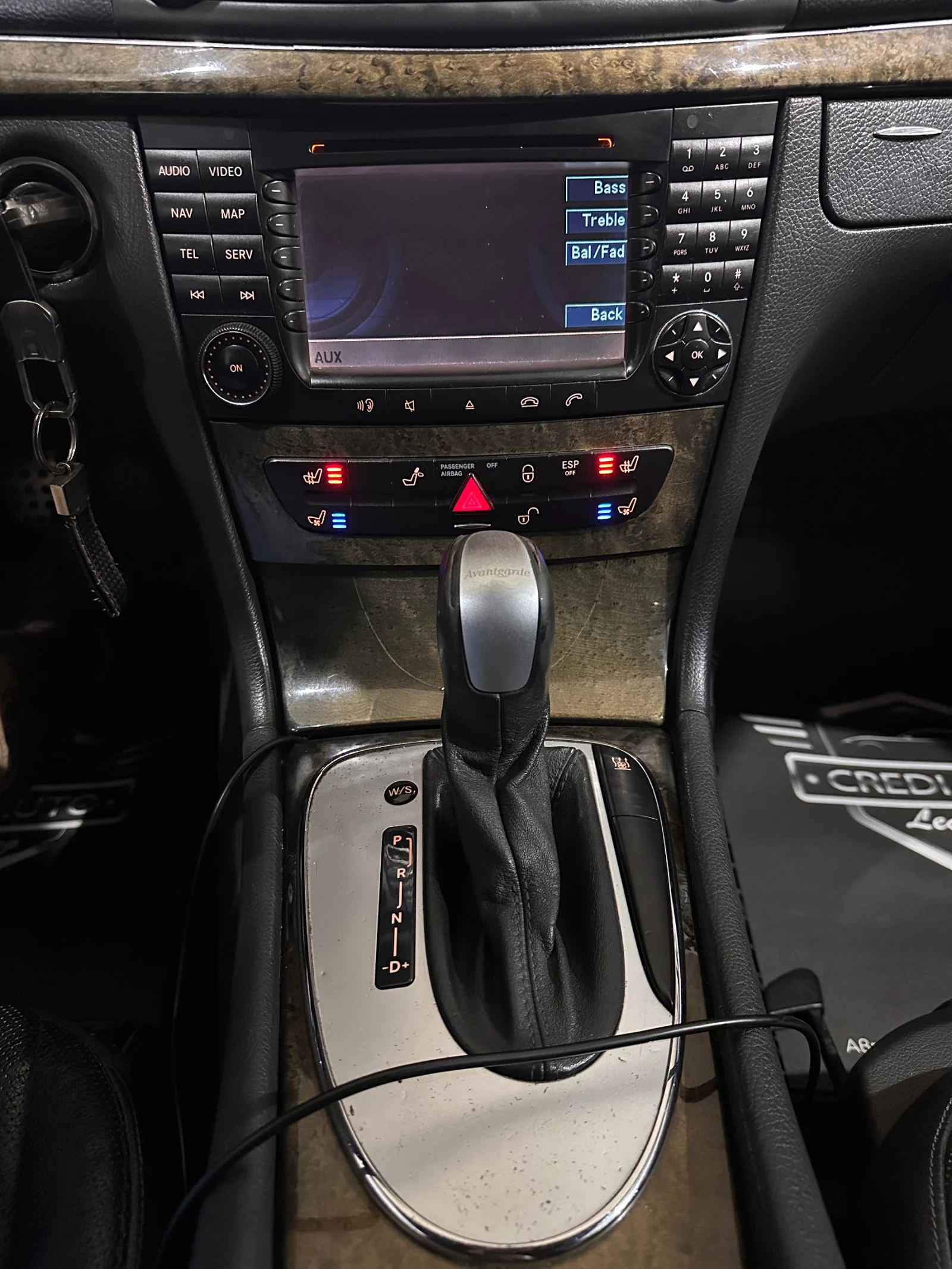 Mercedes-Benz E 270 AMG-pack, снимка 12 - Автомобили и джипове - 54766439