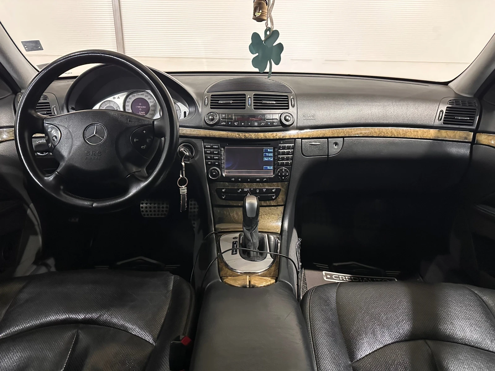 Mercedes-Benz E 270 AMG-pack, снимка 8 - Автомобили и джипове - 54766439