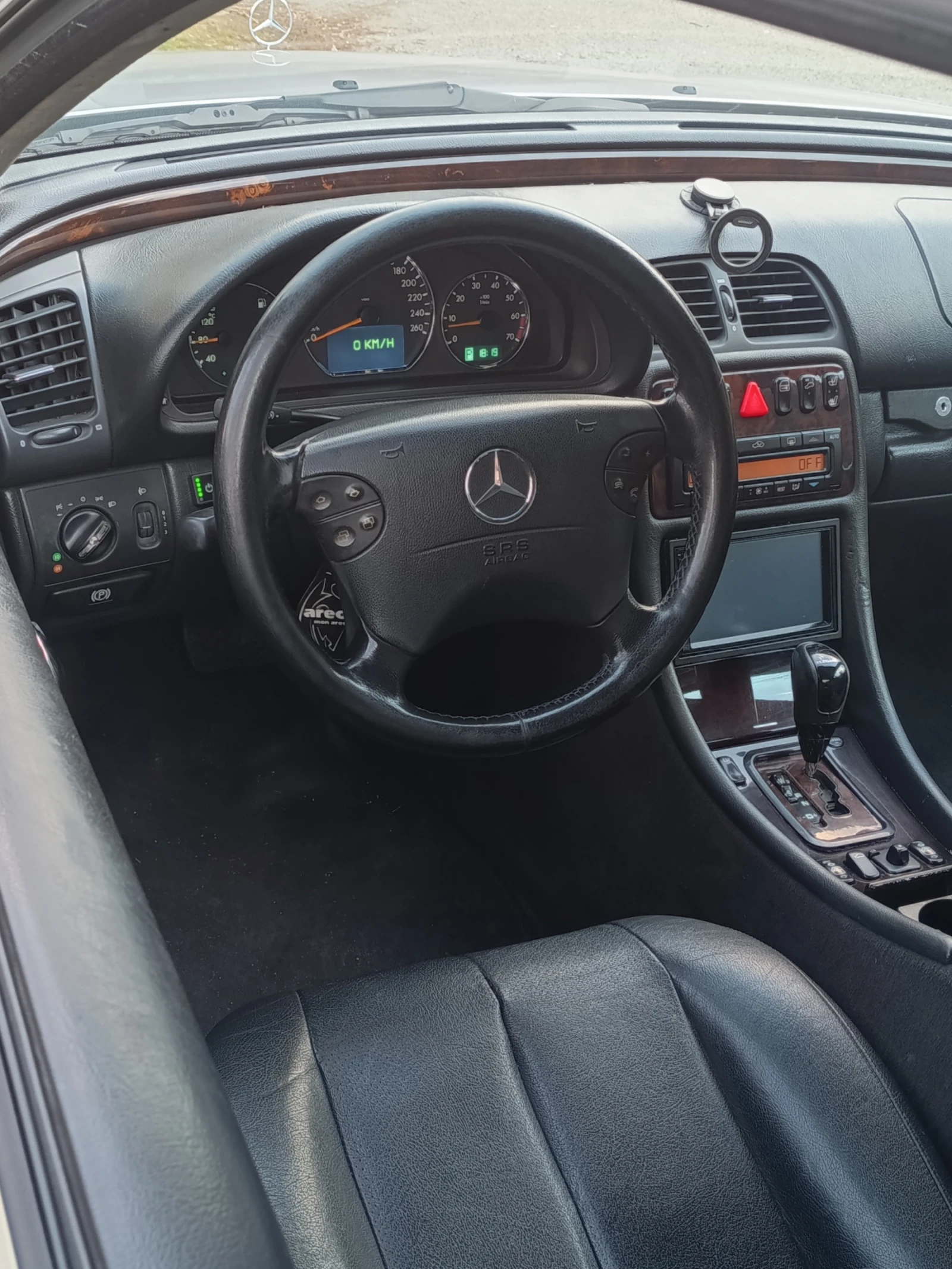 Mercedes-Benz CLK Газ.авт.нави кожа, снимка 8 - Автомобили и джипове - 55544832