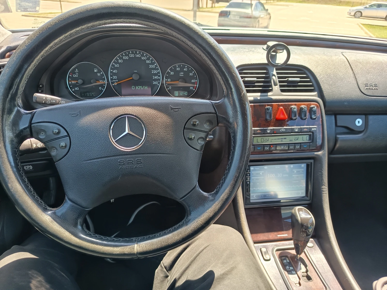 Mercedes-Benz CLK Газ.авт.нави кожа, снимка 4 - Автомобили и джипове - 55544832