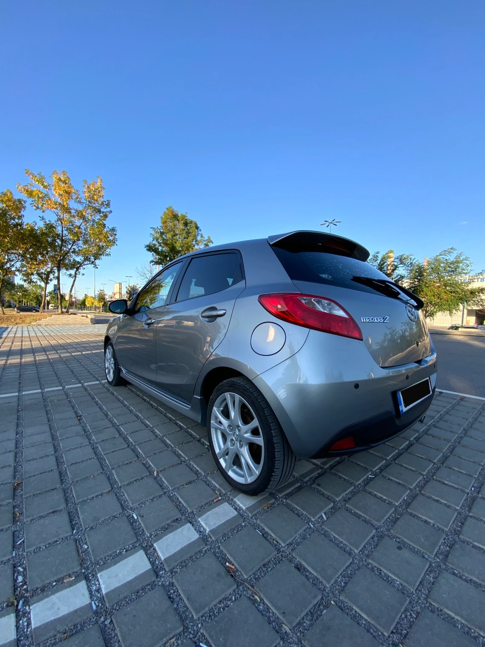 Mazda 2 Facelift 1.5 бензин 102к.с., снимка 5 - Автомобили и джипове - 55684039