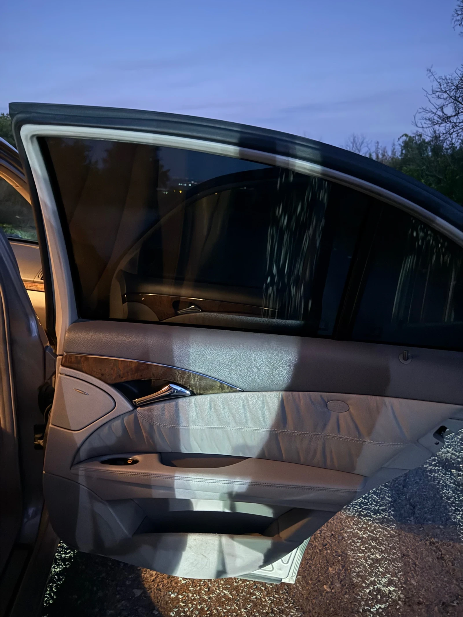 Mercedes-Benz E 320, снимка 5 - Автомобили и джипове - 55971733
