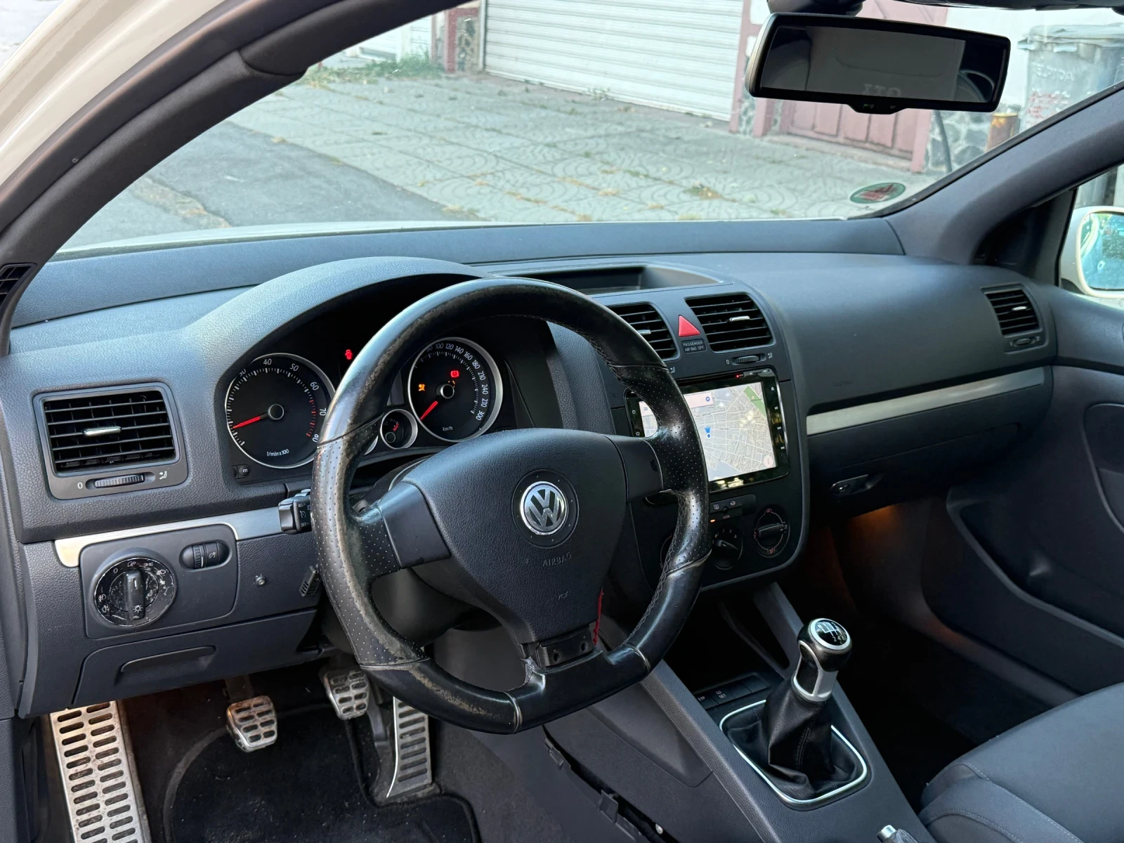 VW Golf GTI 2.0TSI, снимка 8 - Автомобили и джипове - 56097217