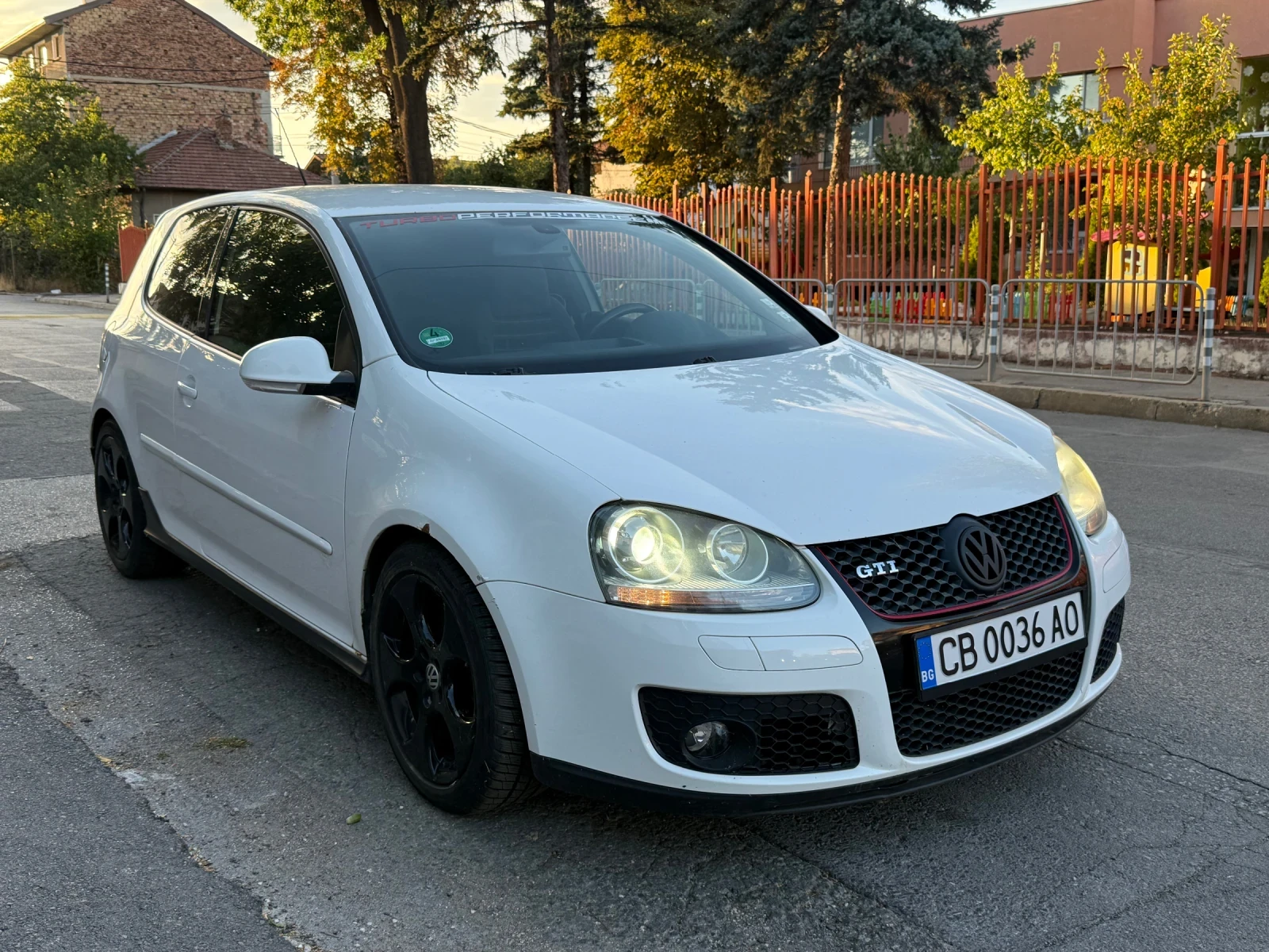 VW Golf GTI 2.0TSI, снимка 3 - Автомобили и джипове - 56097217